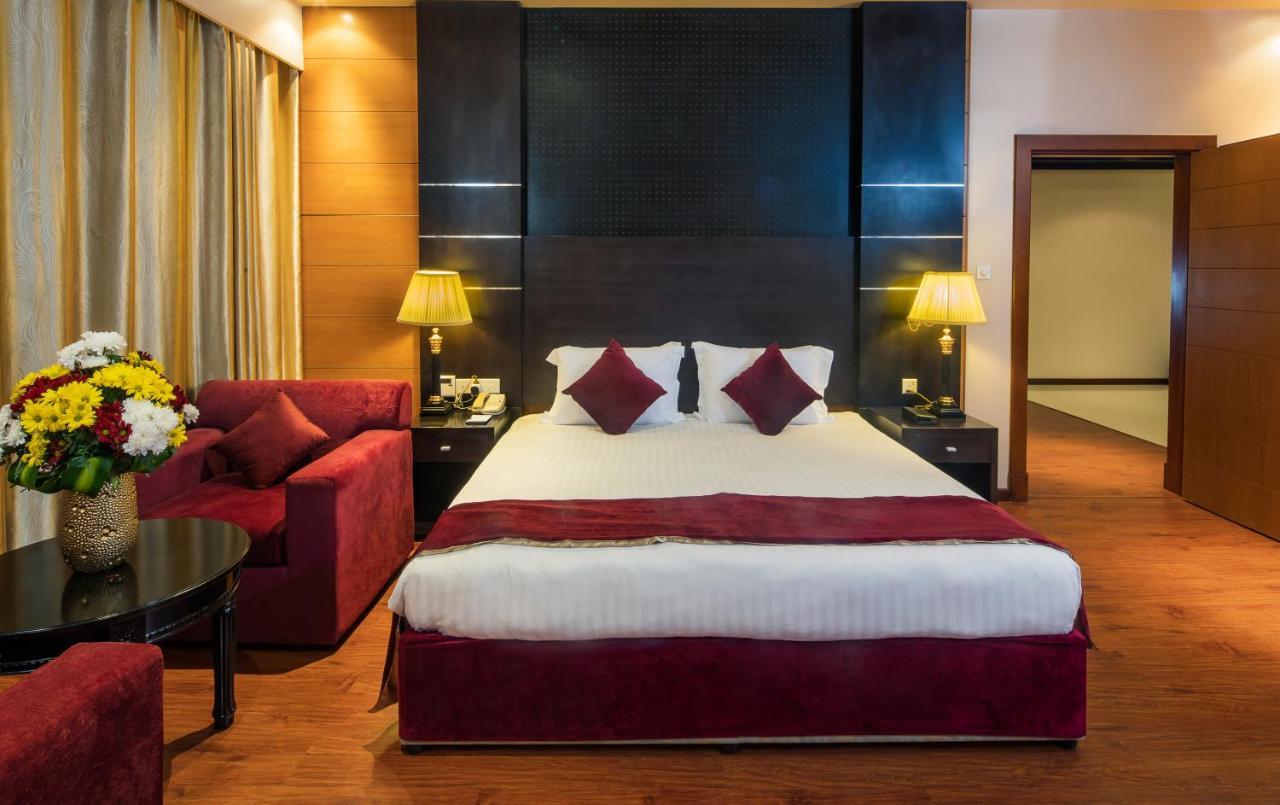 Diva Hotel Manama Exterior photo