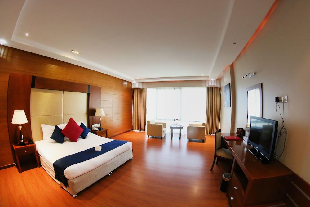 Diva Hotel Manama Exterior photo