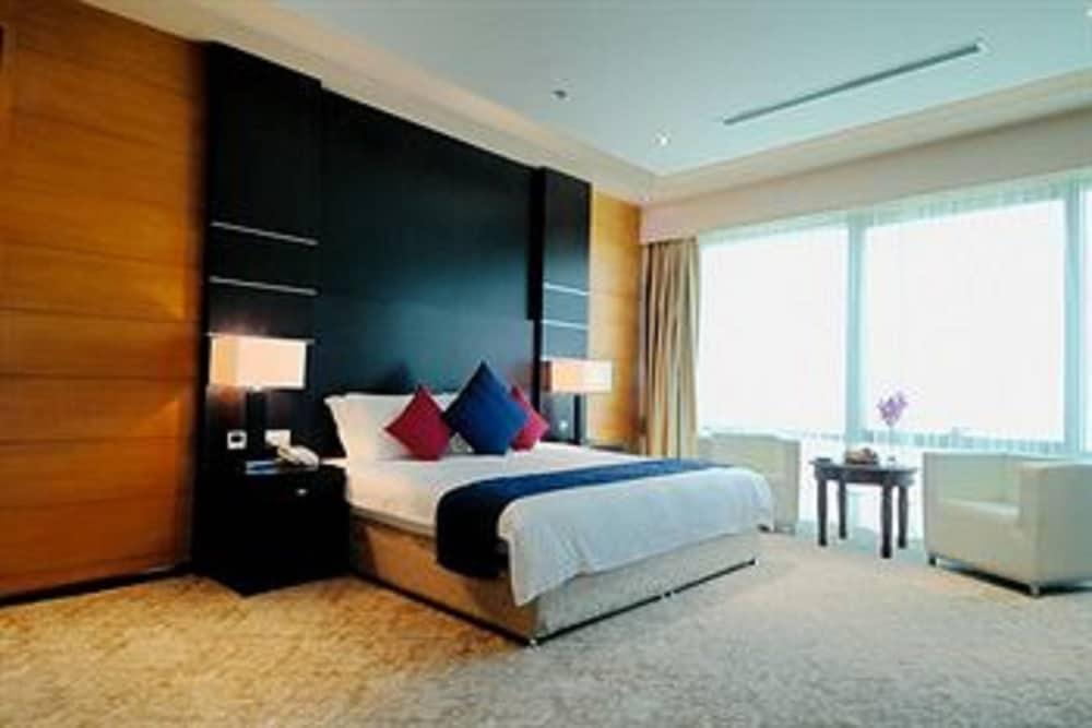 Diva Hotel Manama Exterior photo