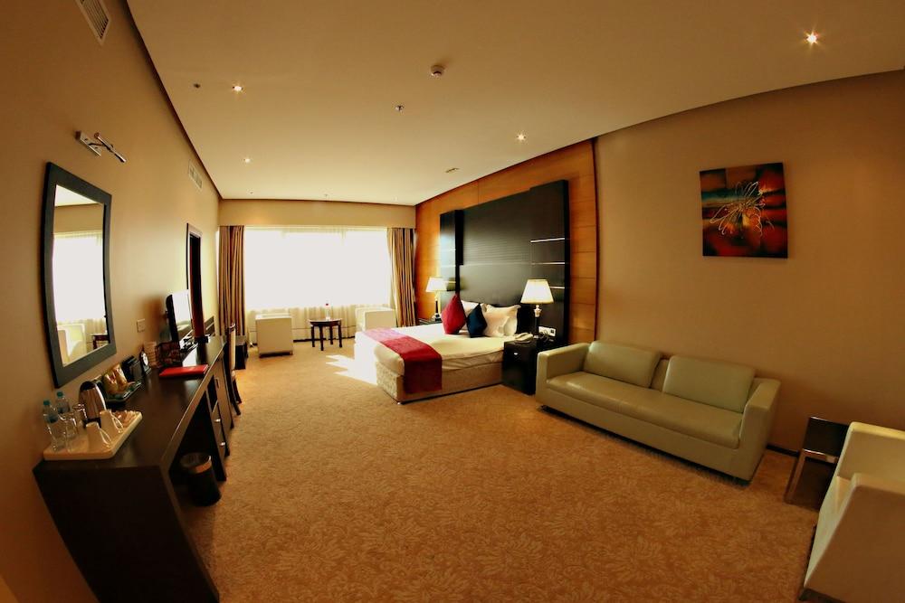 Diva Hotel Manama Exterior photo